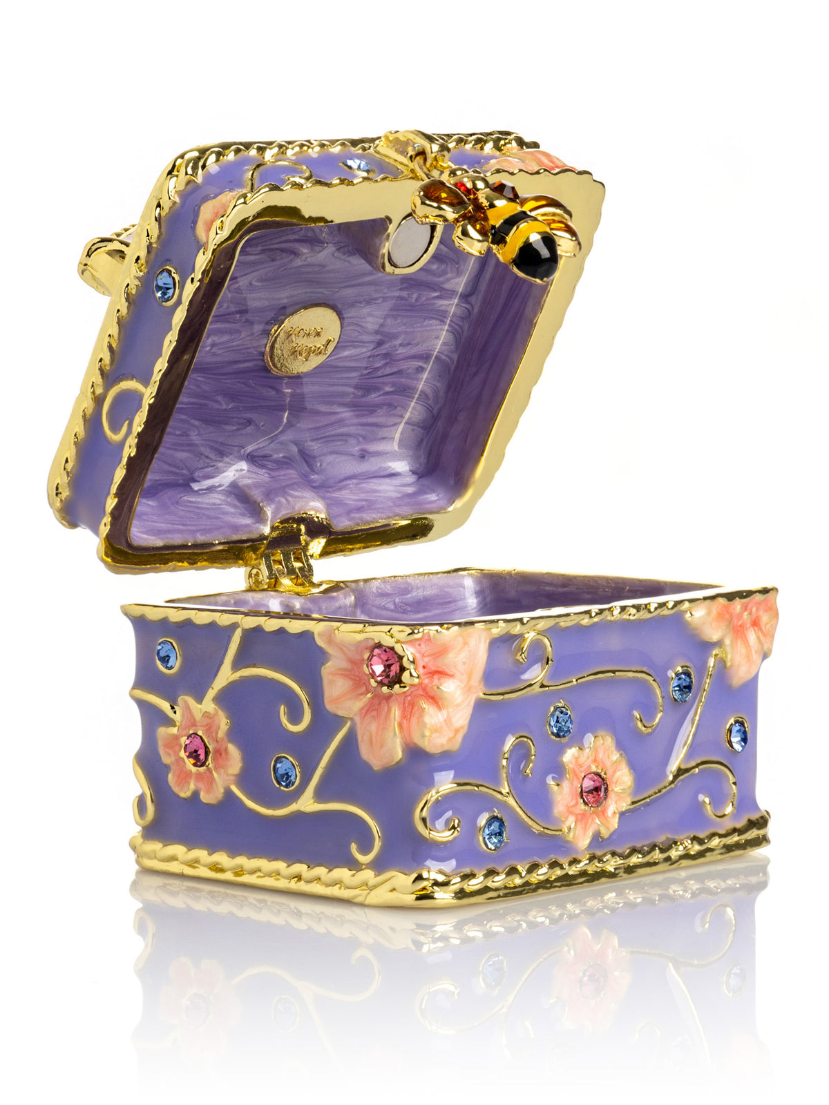 Keren Kopal vintage travel Bag with a Bee Lock