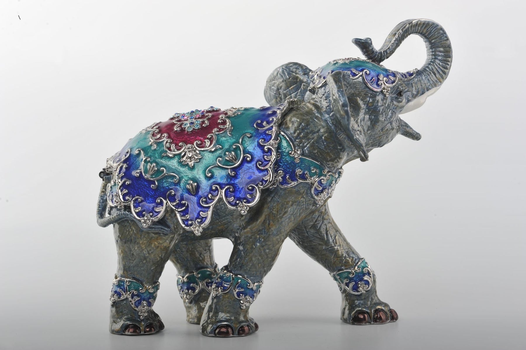 Keren Kopal Circus Elephant