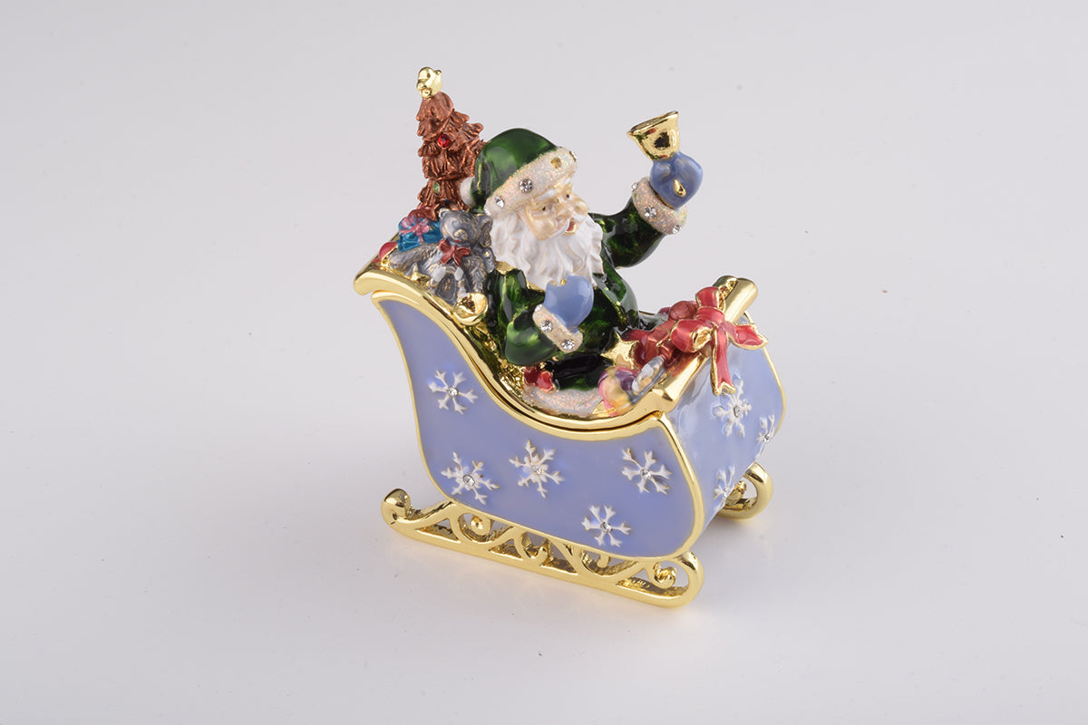 Keren Kopal Santa in Carriage
