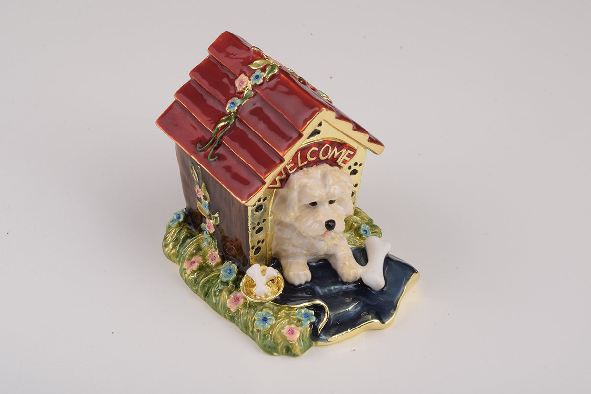 Keren Kopal Dog in House
