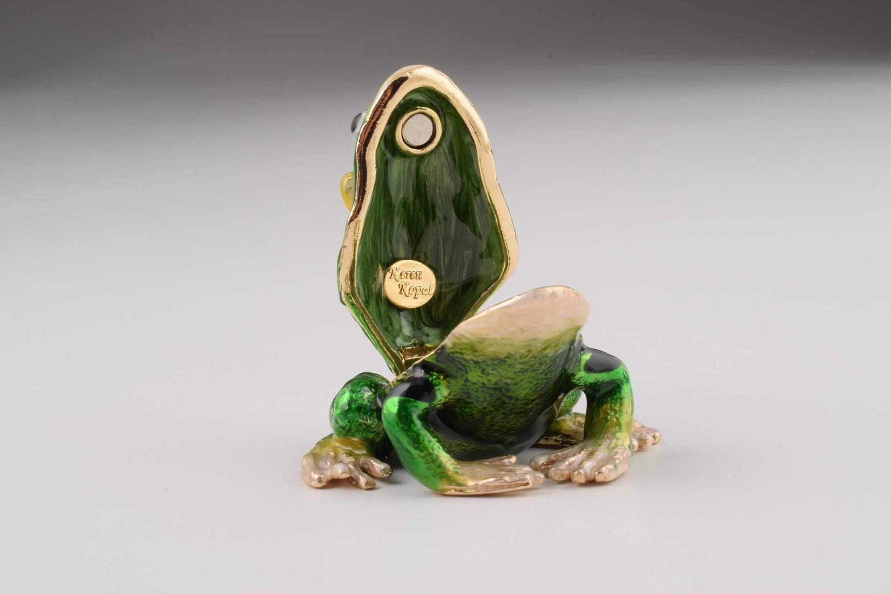 Keren Kopal Frog with a Baby Frog