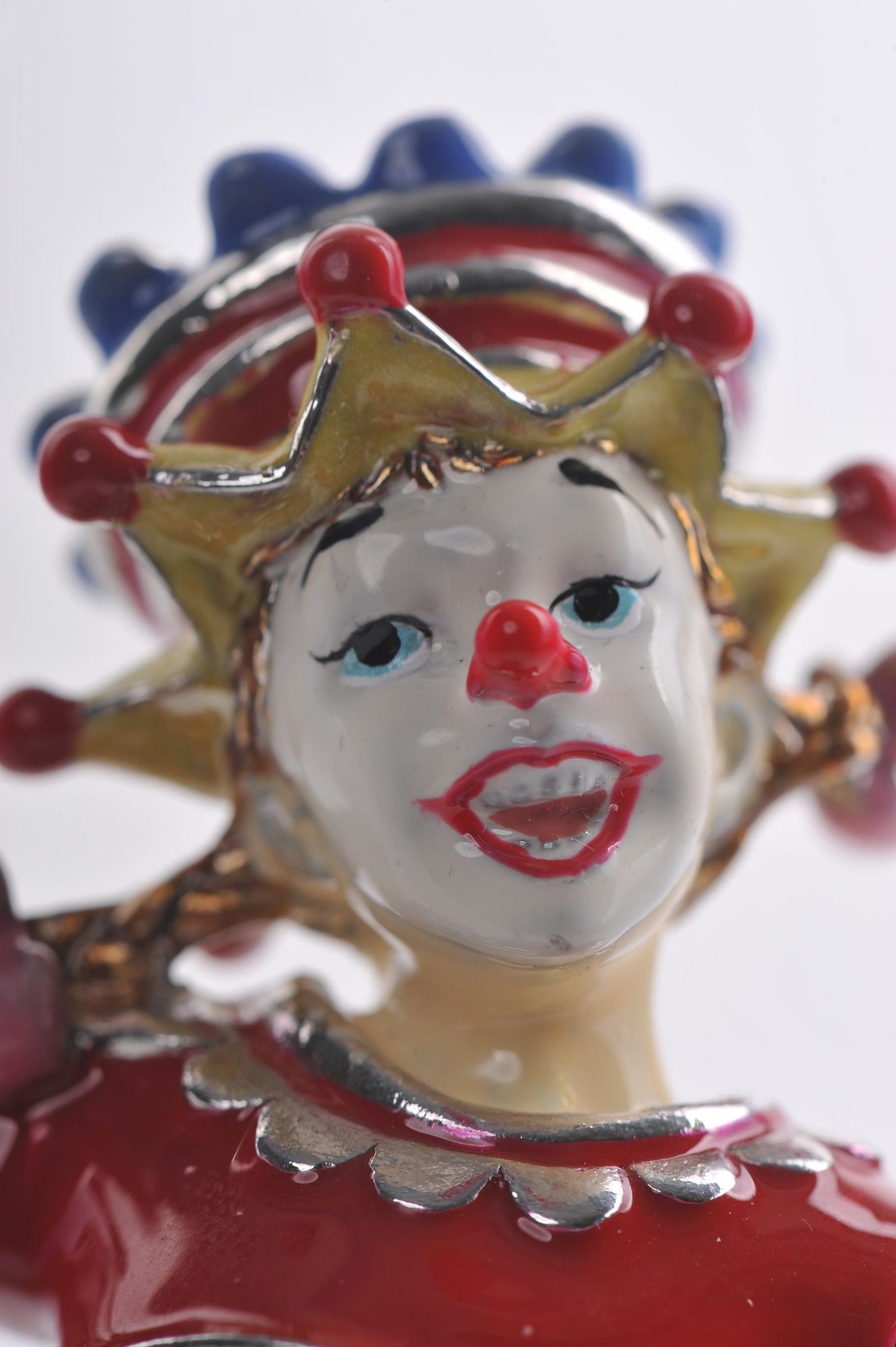 Keren Kopal Happy Female Clown