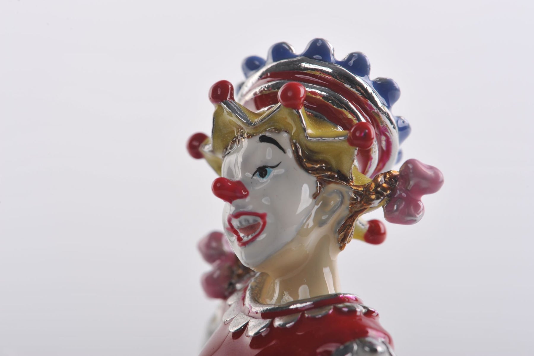 Keren Kopal Happy Female Clown