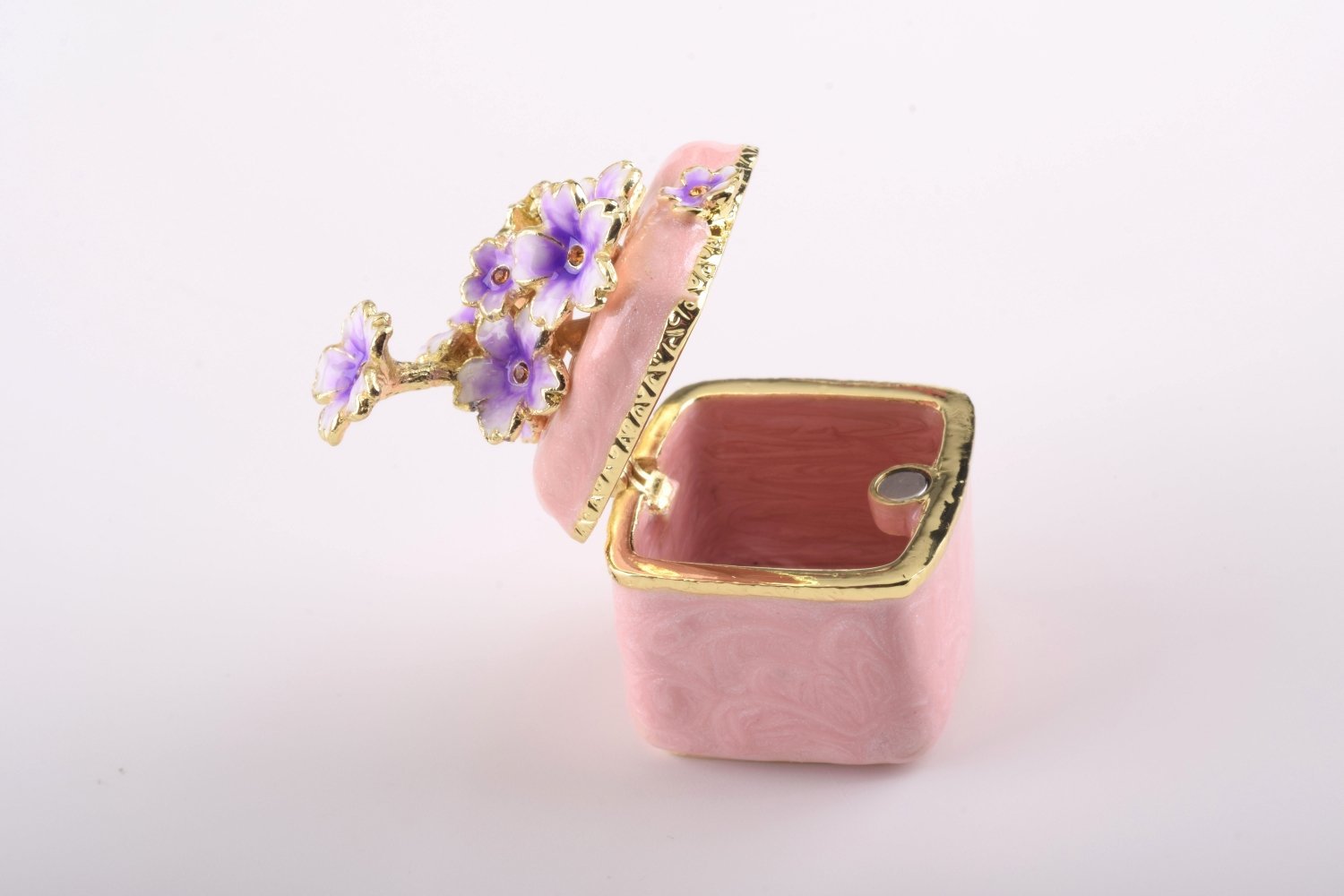 Keren Kopal Pink Box