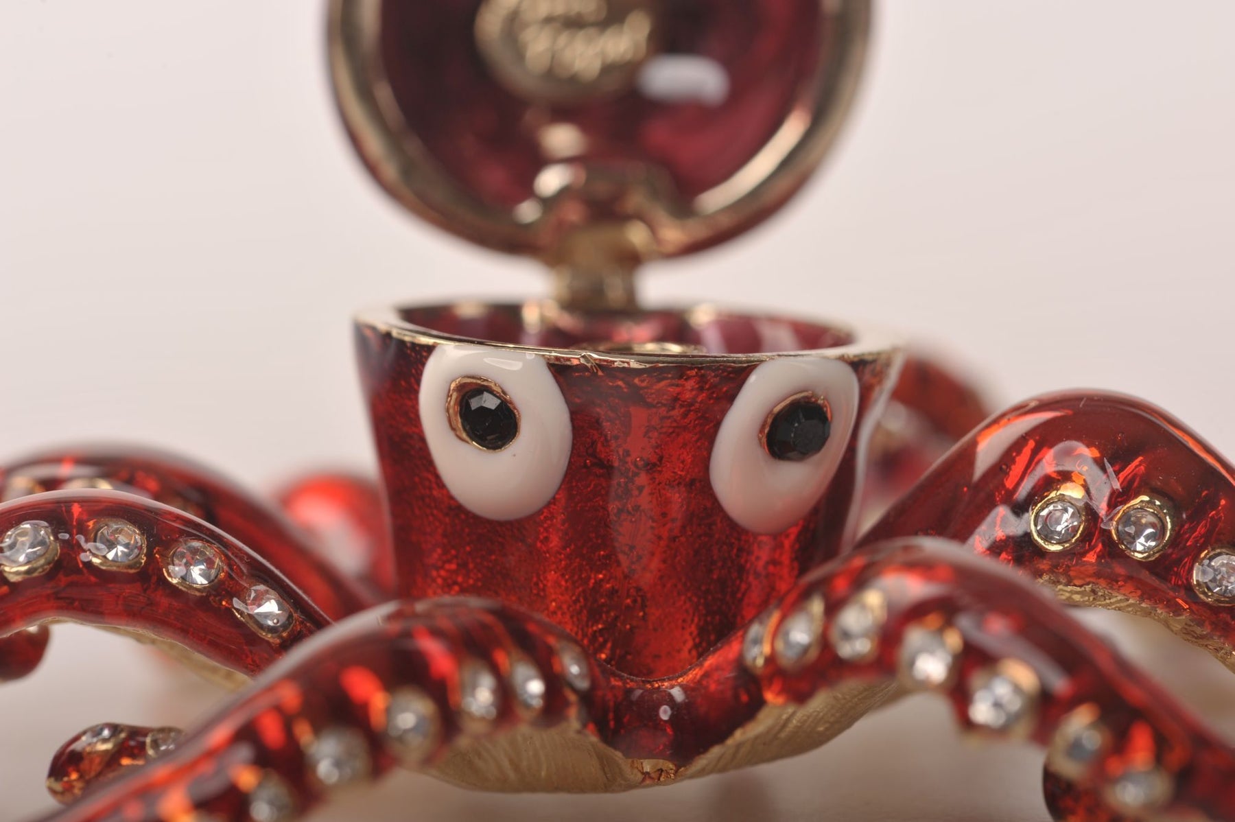 Keren Kopal Red Octopus