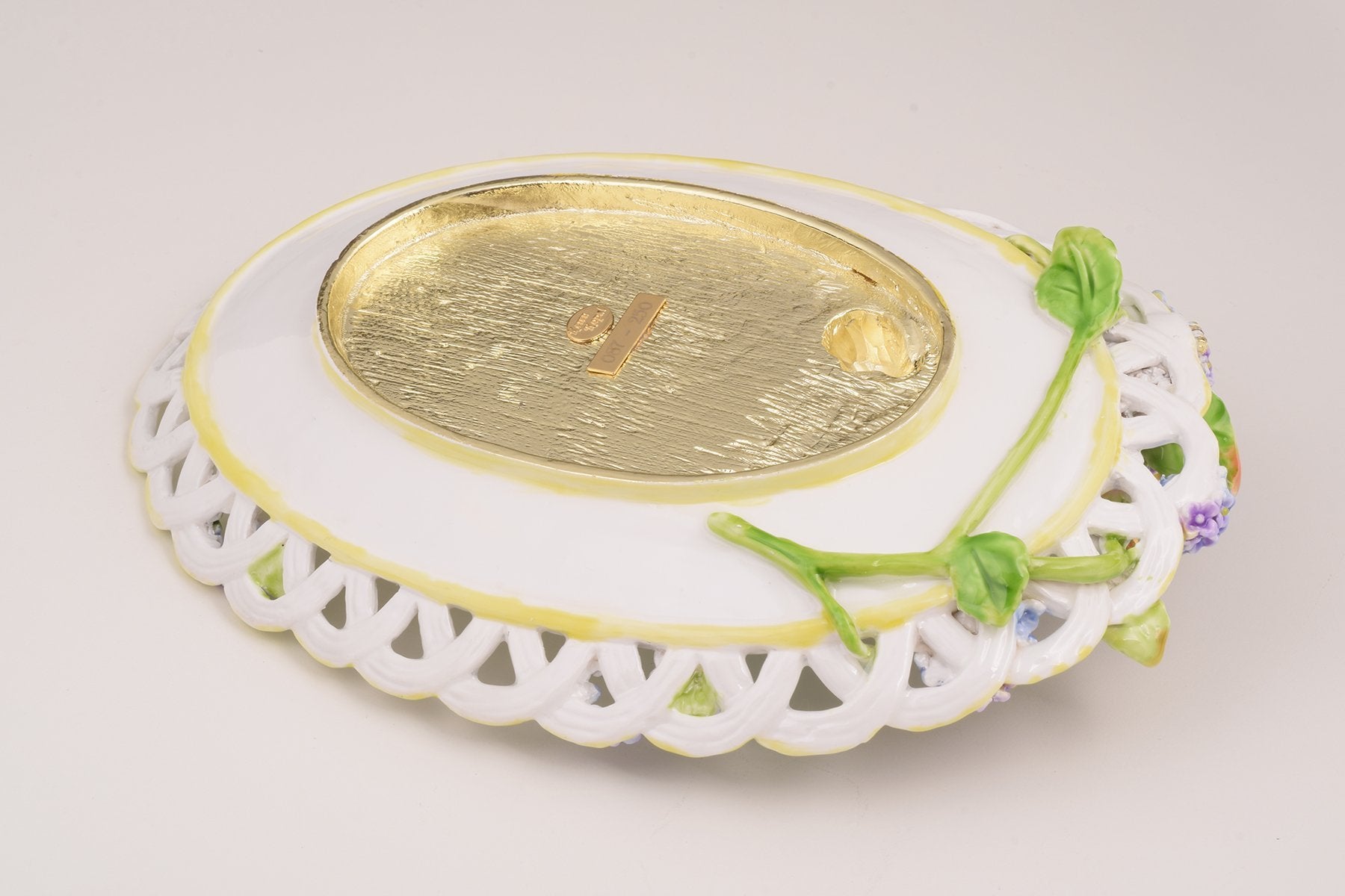 Keren Kopal White Plate Decorated Trinket Box