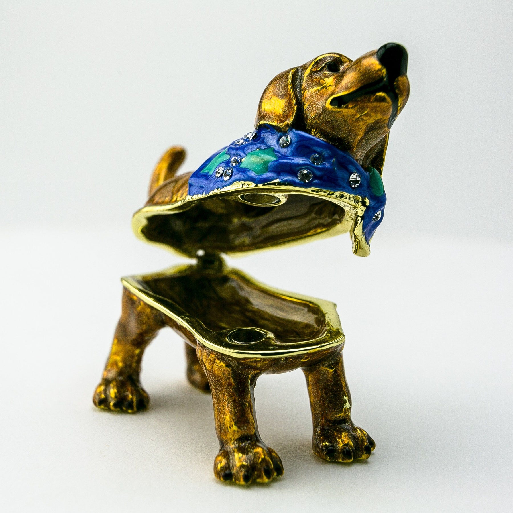 Keren Kopal Brown Dog
