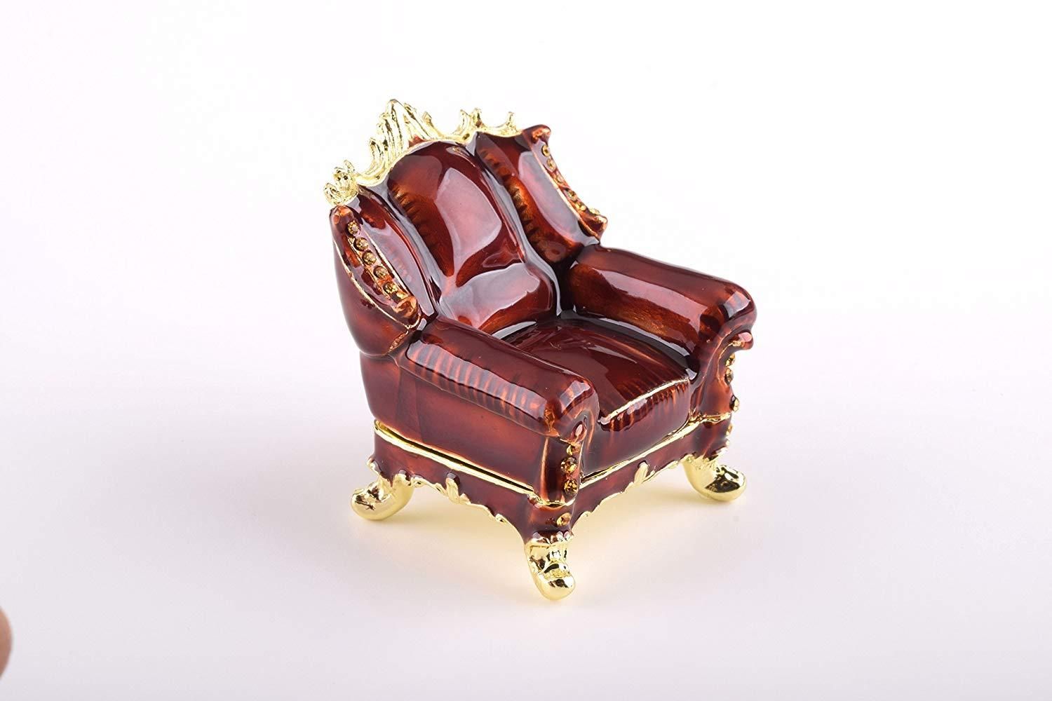 Keren Kopal Chairs and Table