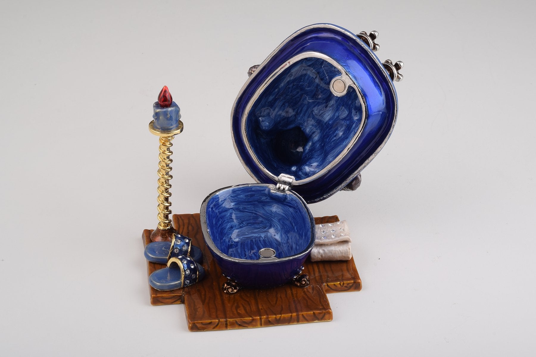 Keren Kopal Teddy Bear in a Bath Trinket Box