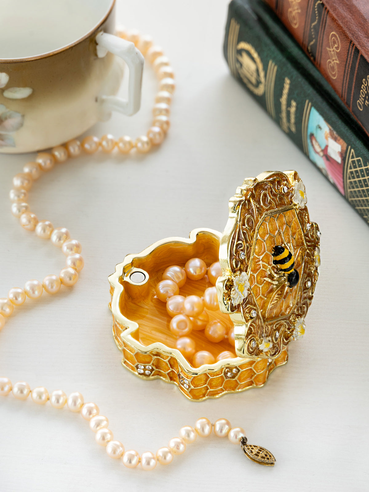 Keren Kopal Trinket Box Honeycomb with a Bee Queen on top