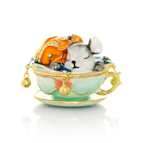 Keren Kopal Rat on Tea Pot