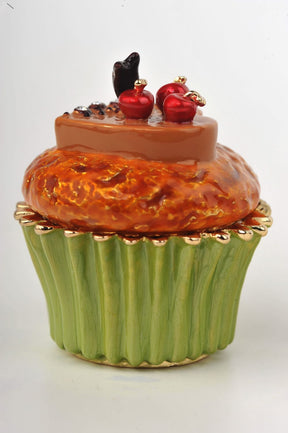 Keren Kopal Butter Cupcake with Chocolate Heart & Cherries