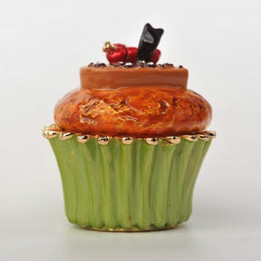 Keren Kopal Butter Cupcake with Chocolate Heart & Cherries
