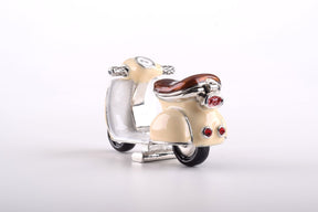Keren Kopal Beige Vespa