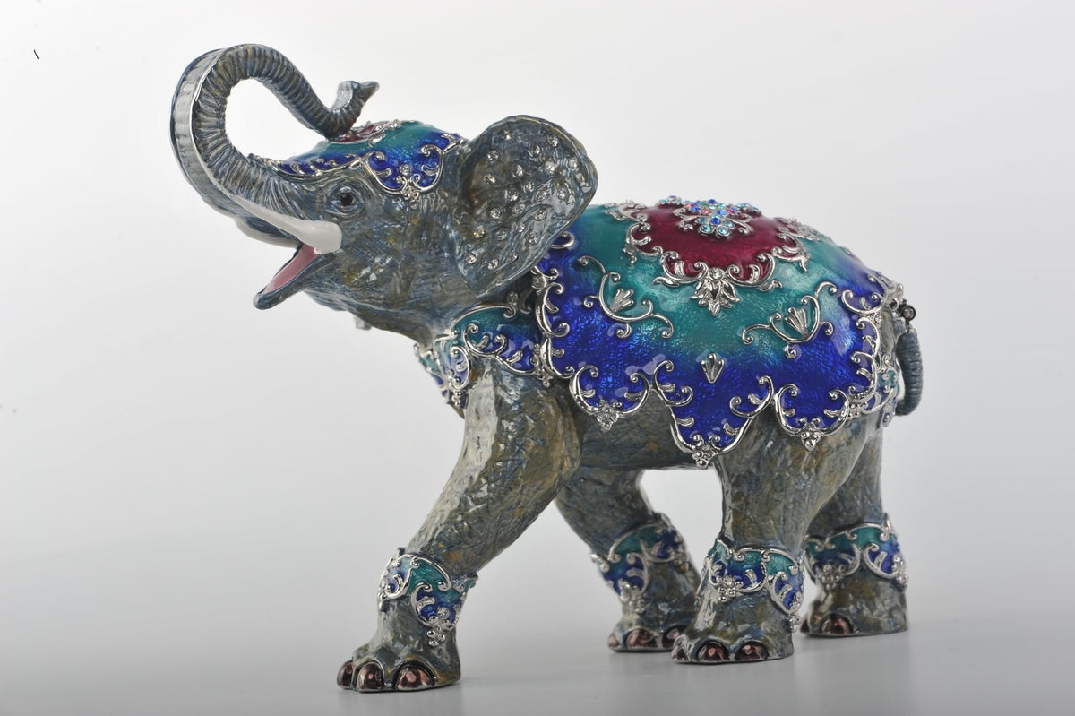 Keren Kopal Circus Elephant