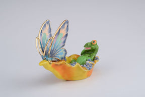 Keren Kopal Frog and a Butterfly in a Shell