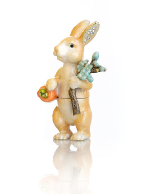 Keren Kopal Rabbit with carrot