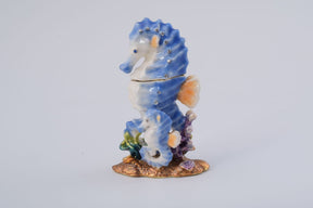 Keren Kopal Seahorse with a Baby Seahorse