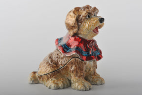 Keren Kopal Sitting Dog