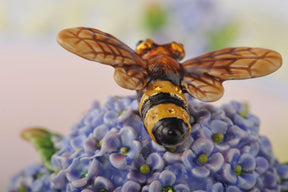 Keren Kopal Trinket Plate with a Bee