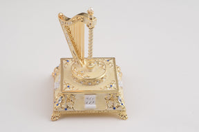 Keren Kopal White Harp