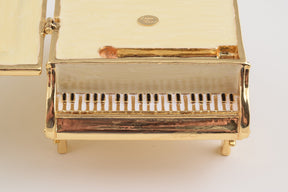 Keren Kopal White Piano