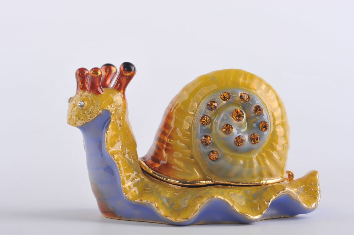 Keren Kopal Yellow Red & Blue Snail