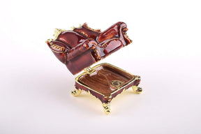 Keren Kopal Chairs and Table