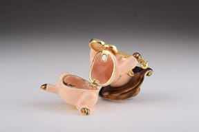 Keren Kopal Pig Playing Guitar