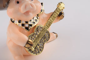 Keren Kopal Pig Playing Guitar