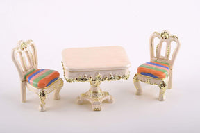 Keren Kopal Table & Chairs